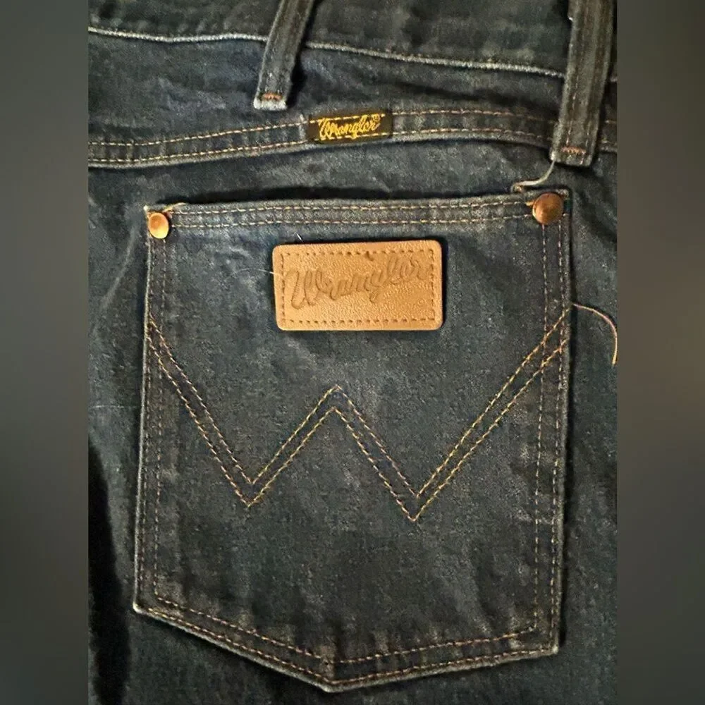 Wrangler inside sizing